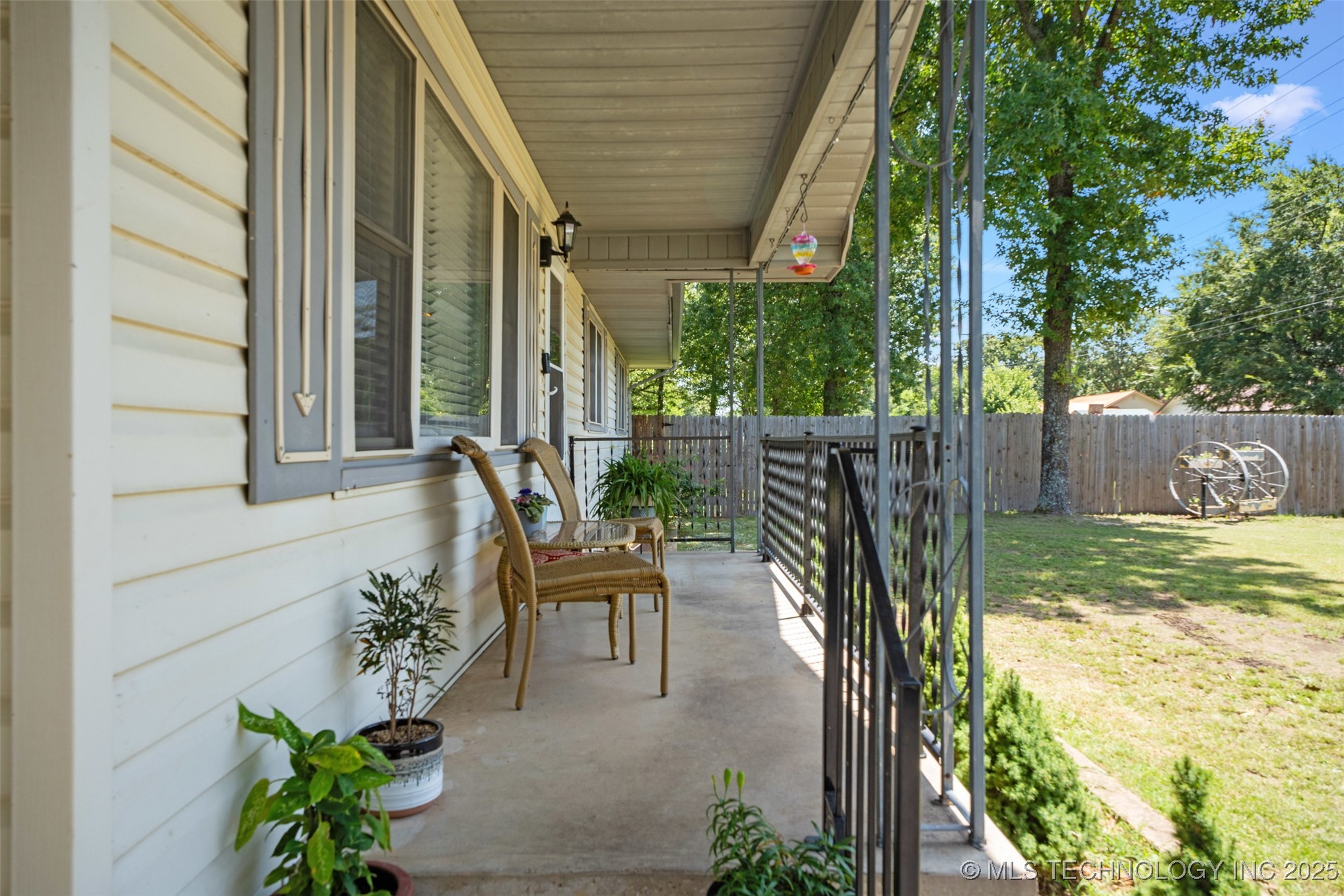 405 Lake Road 3 E