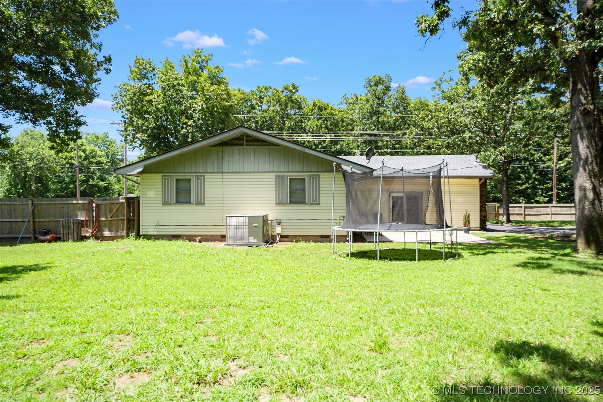 405 Lake Road 3 E