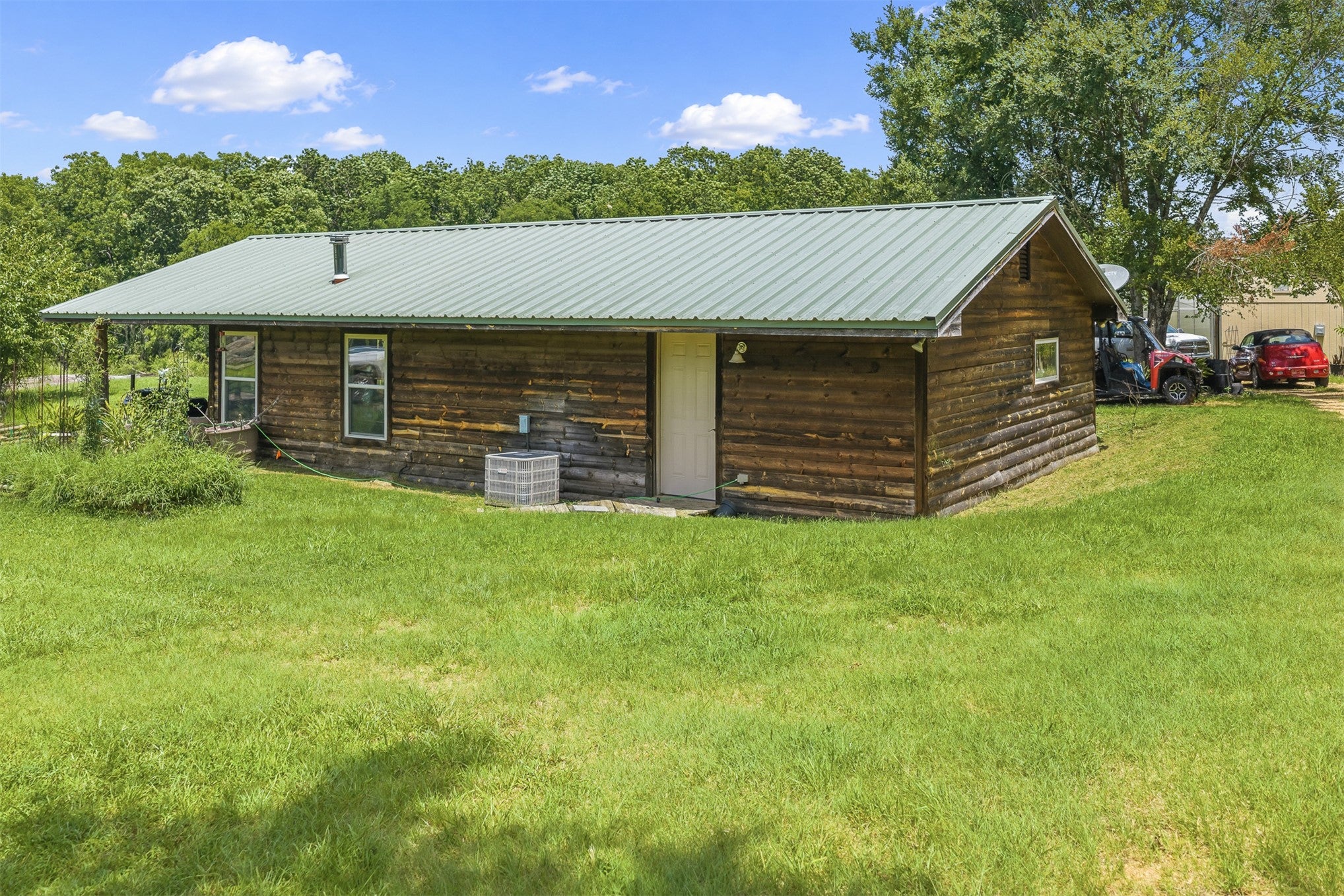 2474 S Log Cabin
