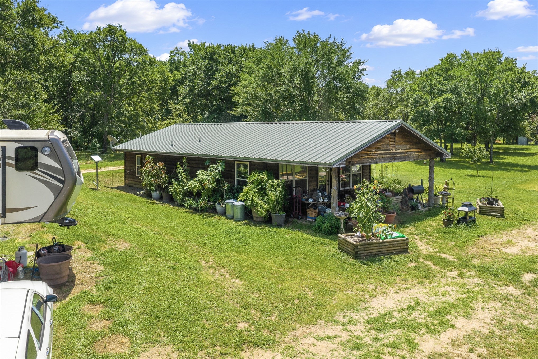 2474 S Log Cabin