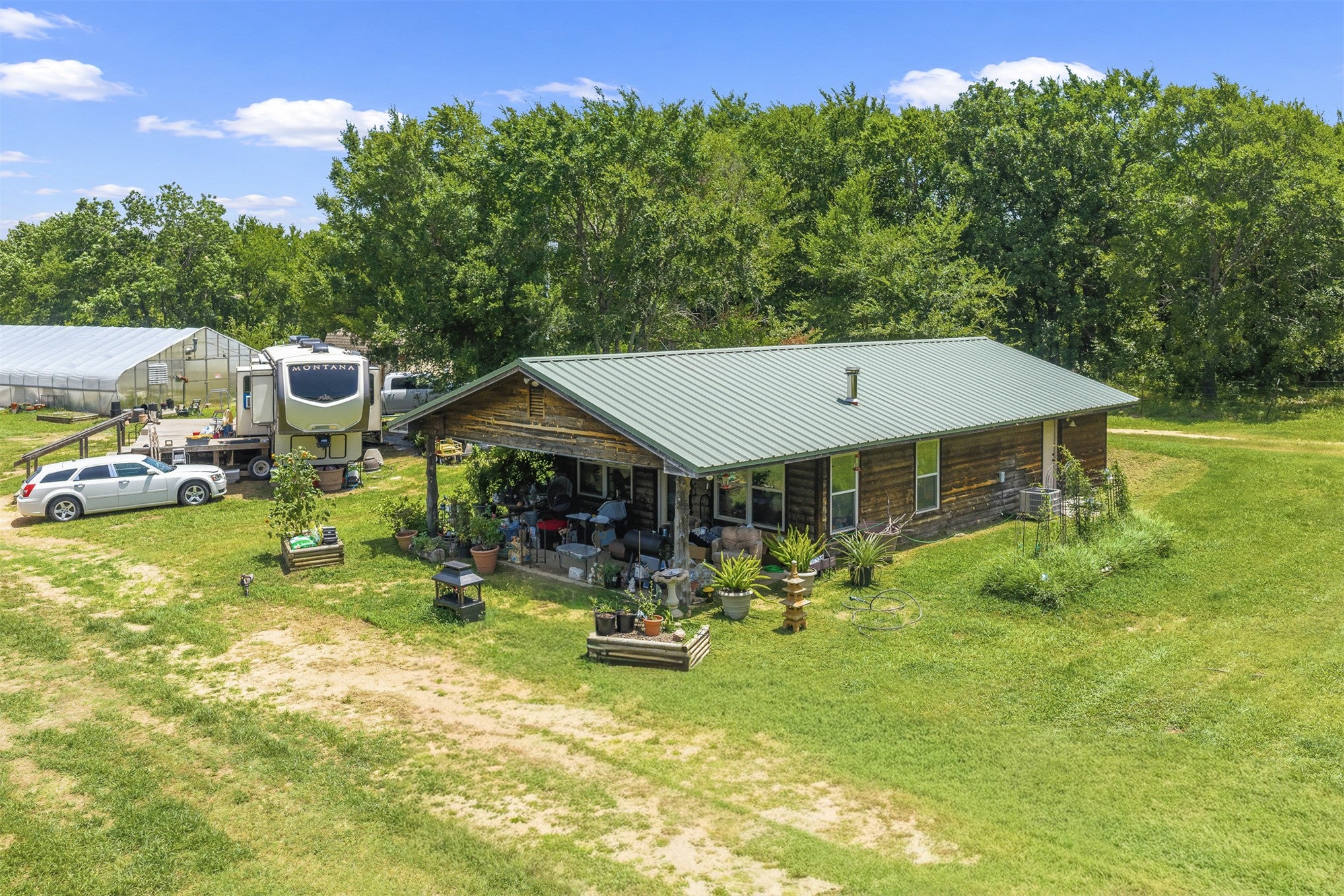 2474 S Log Cabin