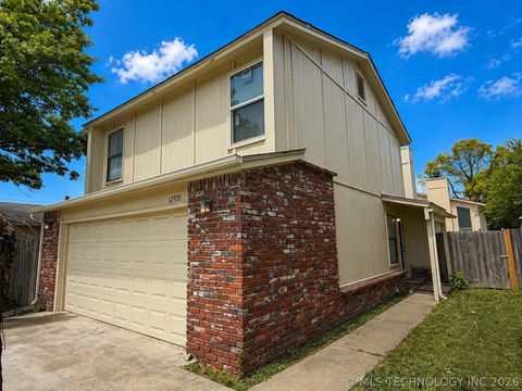 Photo of 12921 E 28th Place, Tulsa, OK 74134 (MLS # 2615695)