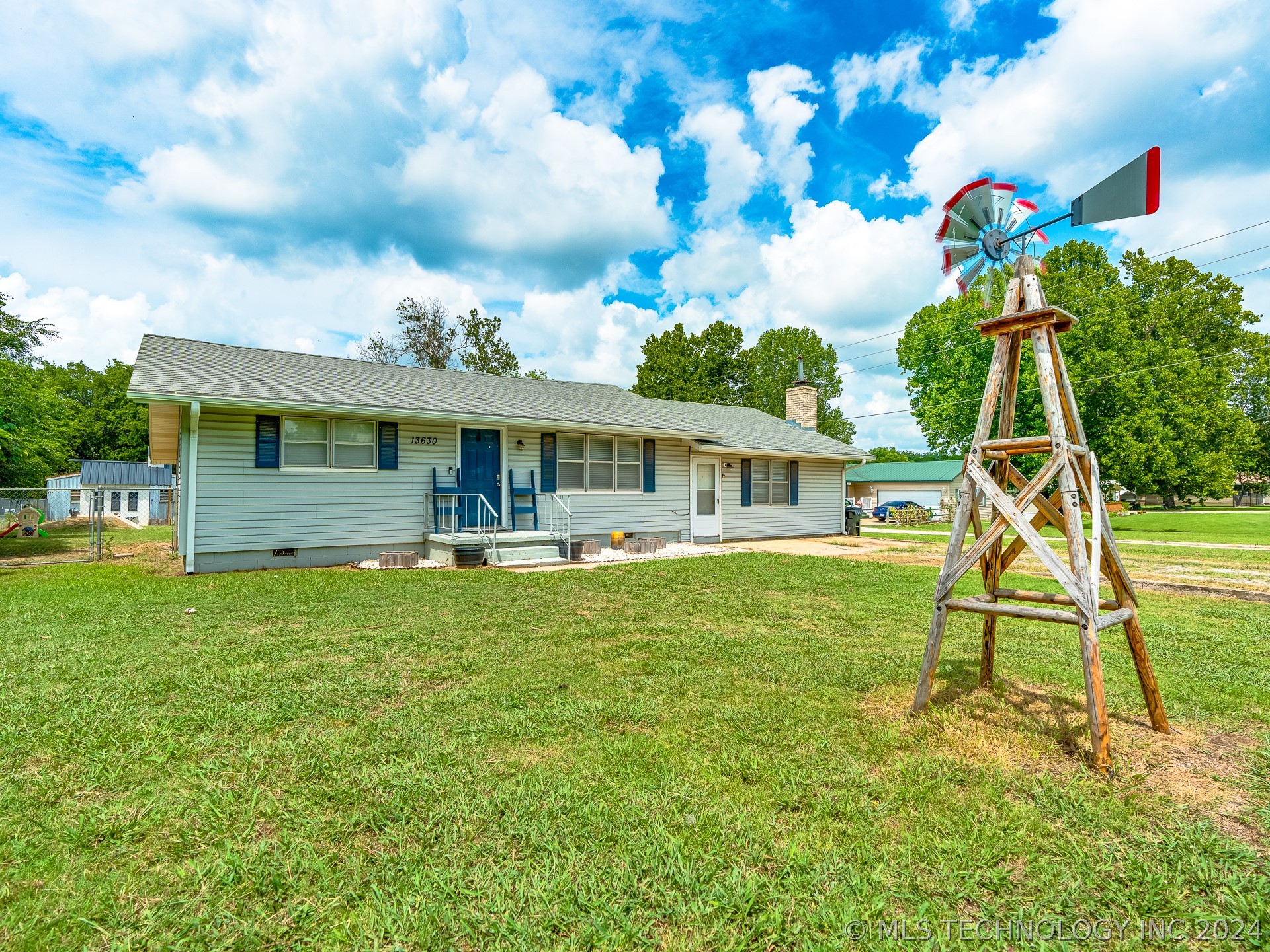 View Ada, OK 74820 house
