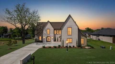 Photo of 17683 E White Tail Cove, Owasso, OK 74055 (MLS # 2616404)