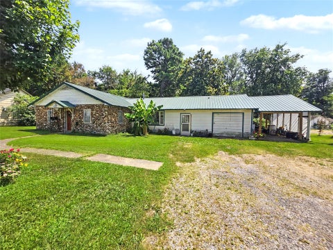Photo of 233 North Street, Tahlequah, OK 74464 (MLS # 2628911)