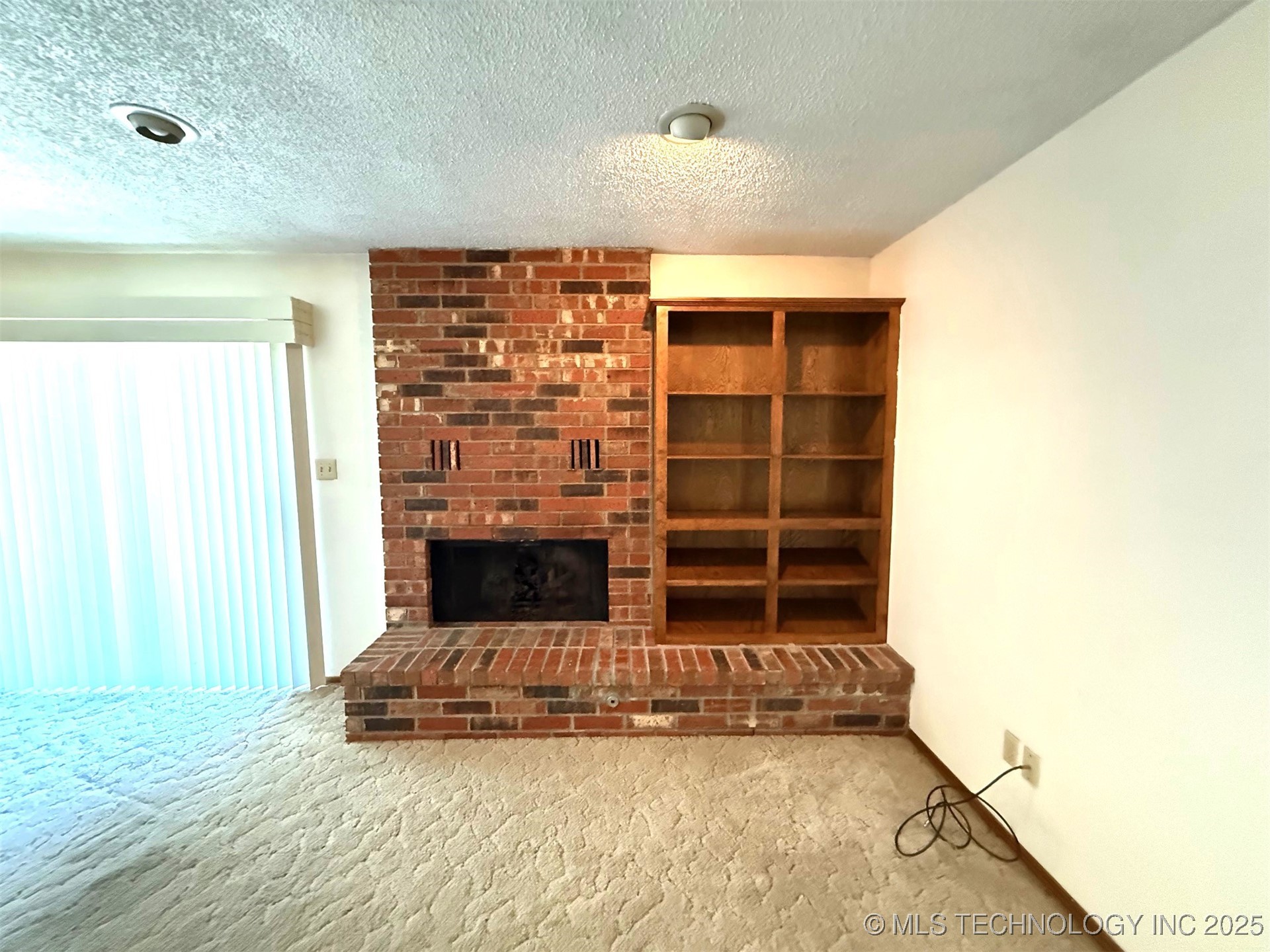 1511 Oakwood Drive