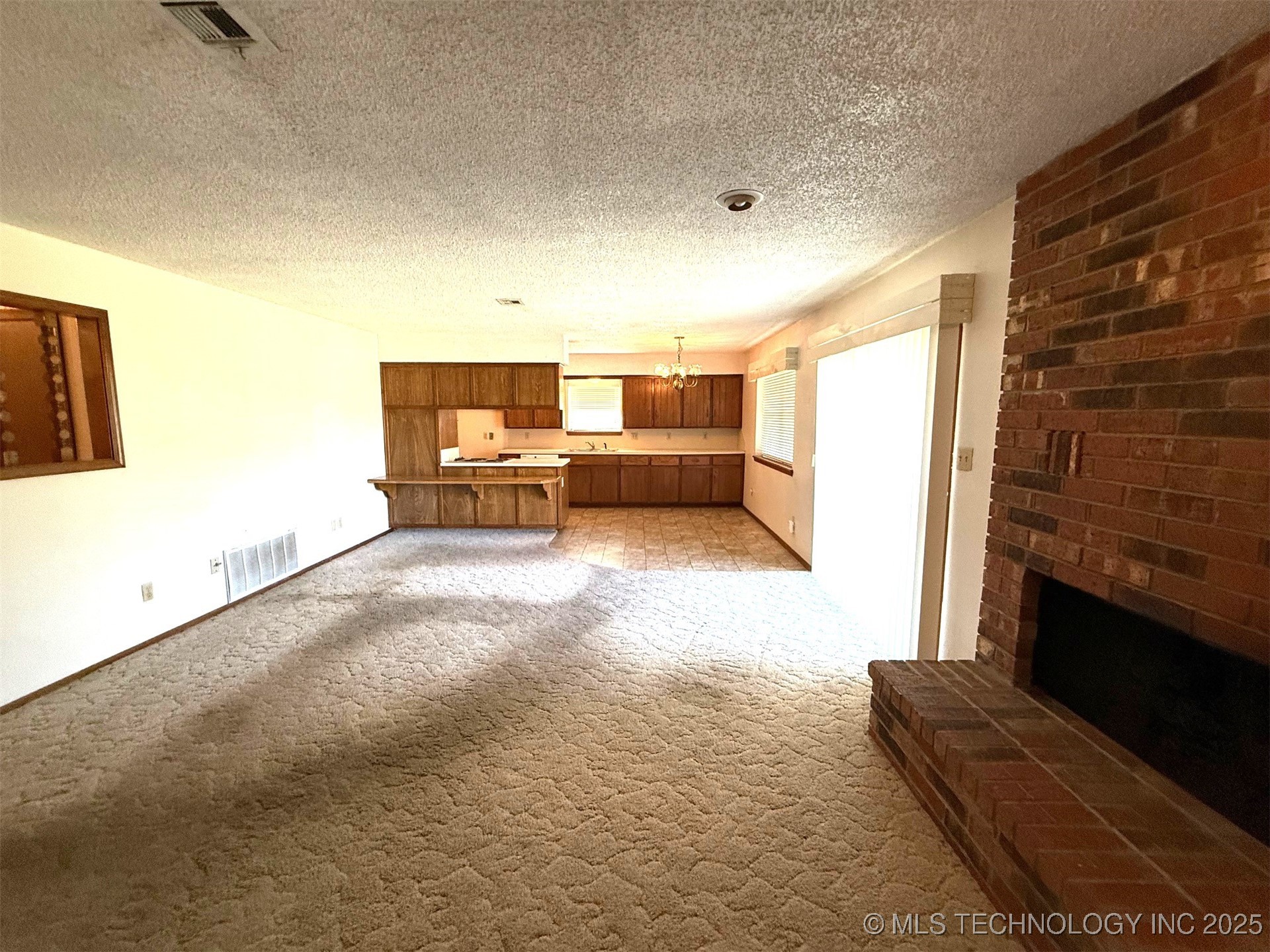 1511 Oakwood Drive