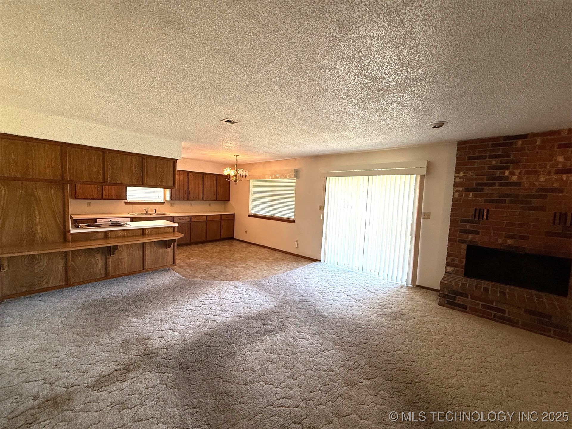 1511 Oakwood Drive