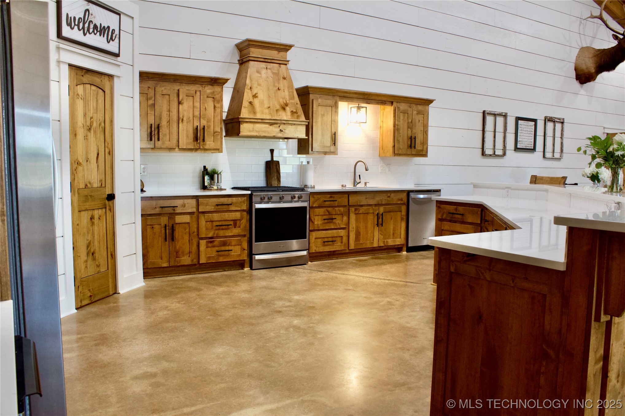 2304 Pleasant Road