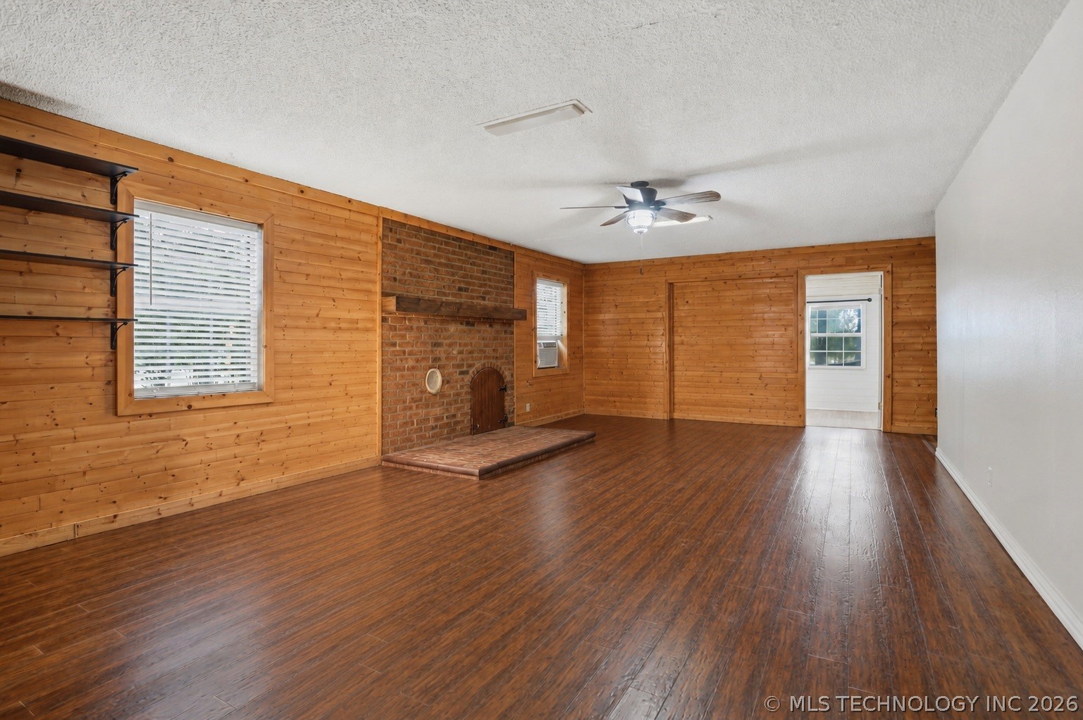 3715 Sawmill
