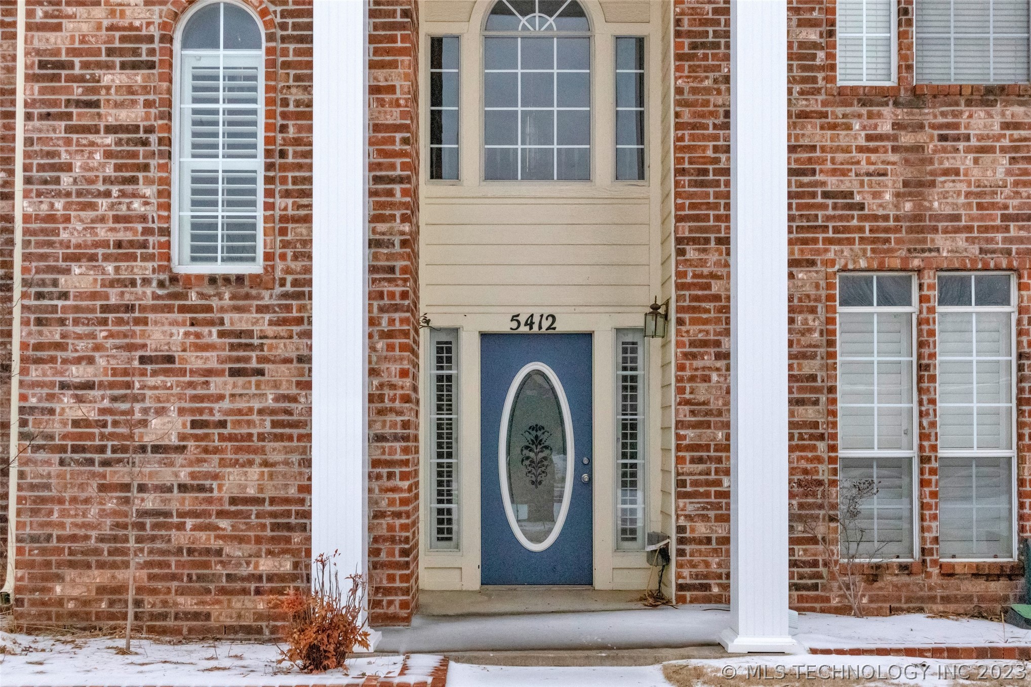 Photo 6 of 41 of 5412 S Narcissus Avenue house