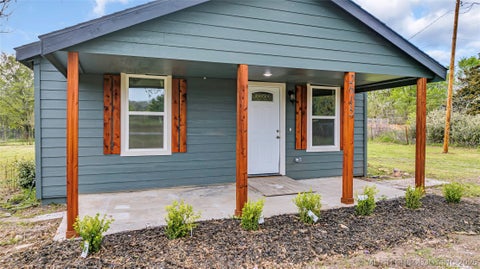Photo of 2615 N Rancho Lane, Ardmore, OK 73401 (MLS # 2622843)