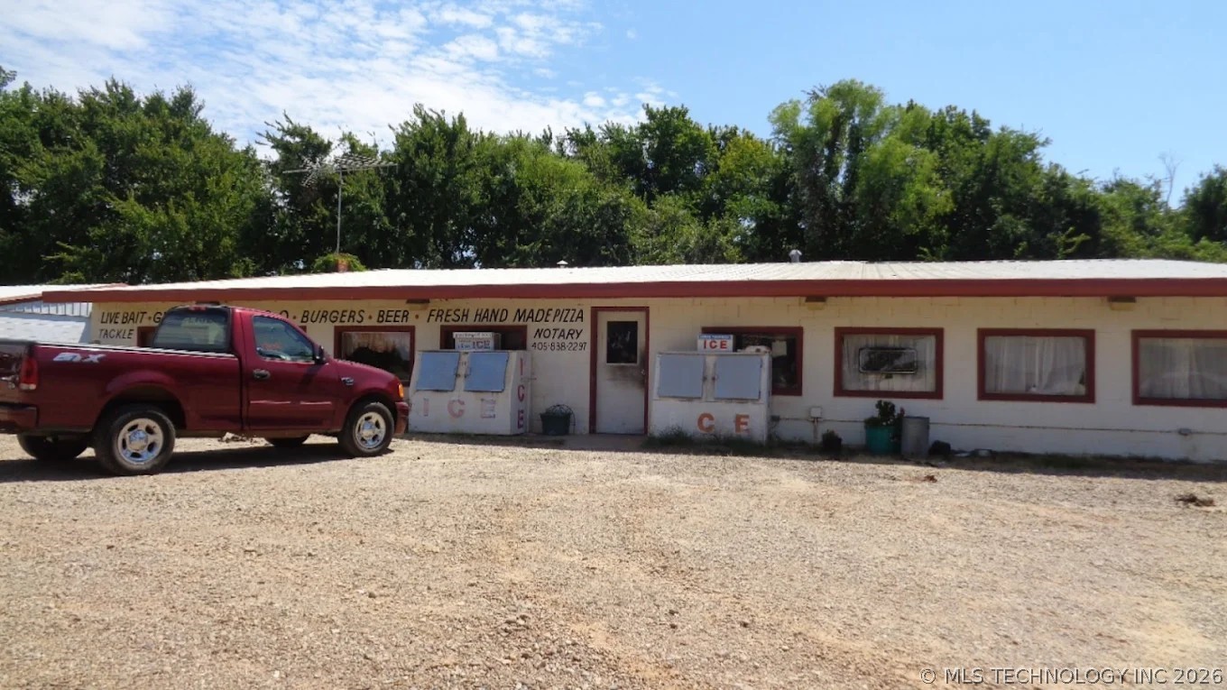 725 Carpenters Bluff Road