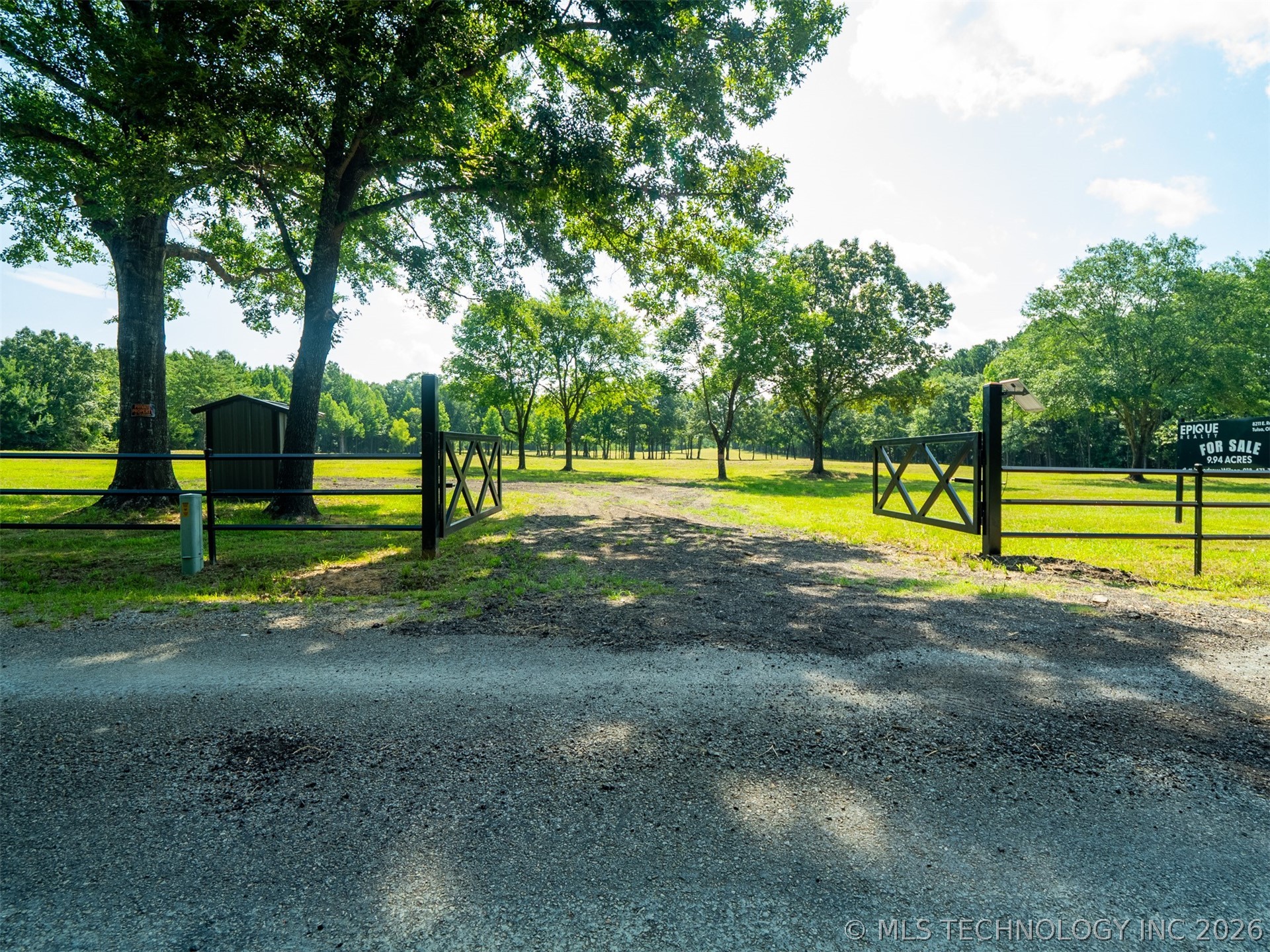 Photo 1 of 34 — 167966 N 4290 Road N, Clayton, OK 74536