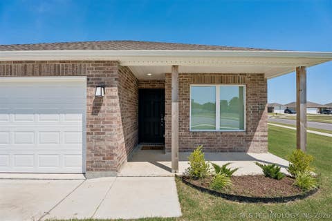 Photo of 11802 S 274th EastAvenue, Coweta, OK 74429 (MLS # 2617430)