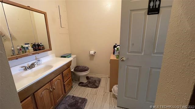 Photo 6 of 19 of 13368 W 81st Street S house
