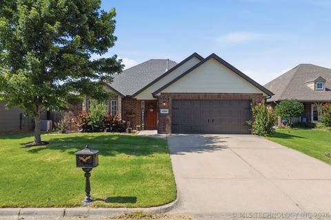 Photo of 19005 E 50th Street, Tulsa, OK 74134 (MLS # 2621997)