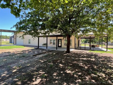 3896 Kiowa Drive Kingston OK 73439