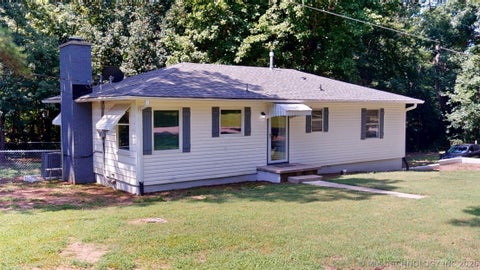 Photo of 1427 Pine, Ada, OK 74820 (MLS # 2625603)