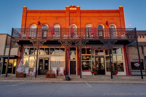 221 W Main Tishomingo OK 73460