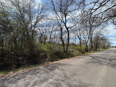 E 10th Street Atoka OK 74525