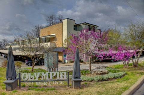 Photo of 611 W 15th Street #E1, Tulsa, OK 74127 (MLS # 2638267)