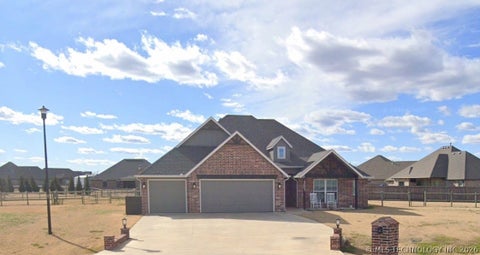 Photo of 14320 N 57th EastAvenue, Collinsville, OK 74021 (MLS # 2622434)