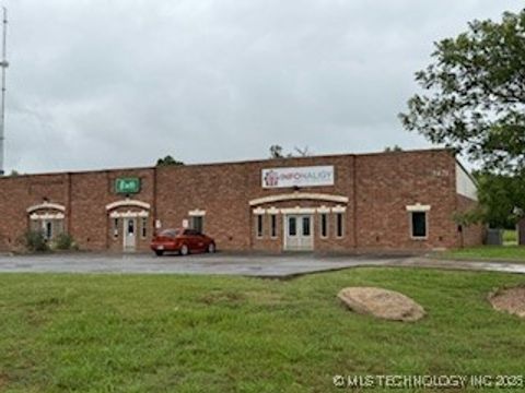 2421 Autumn Run Ardmore OK 73401