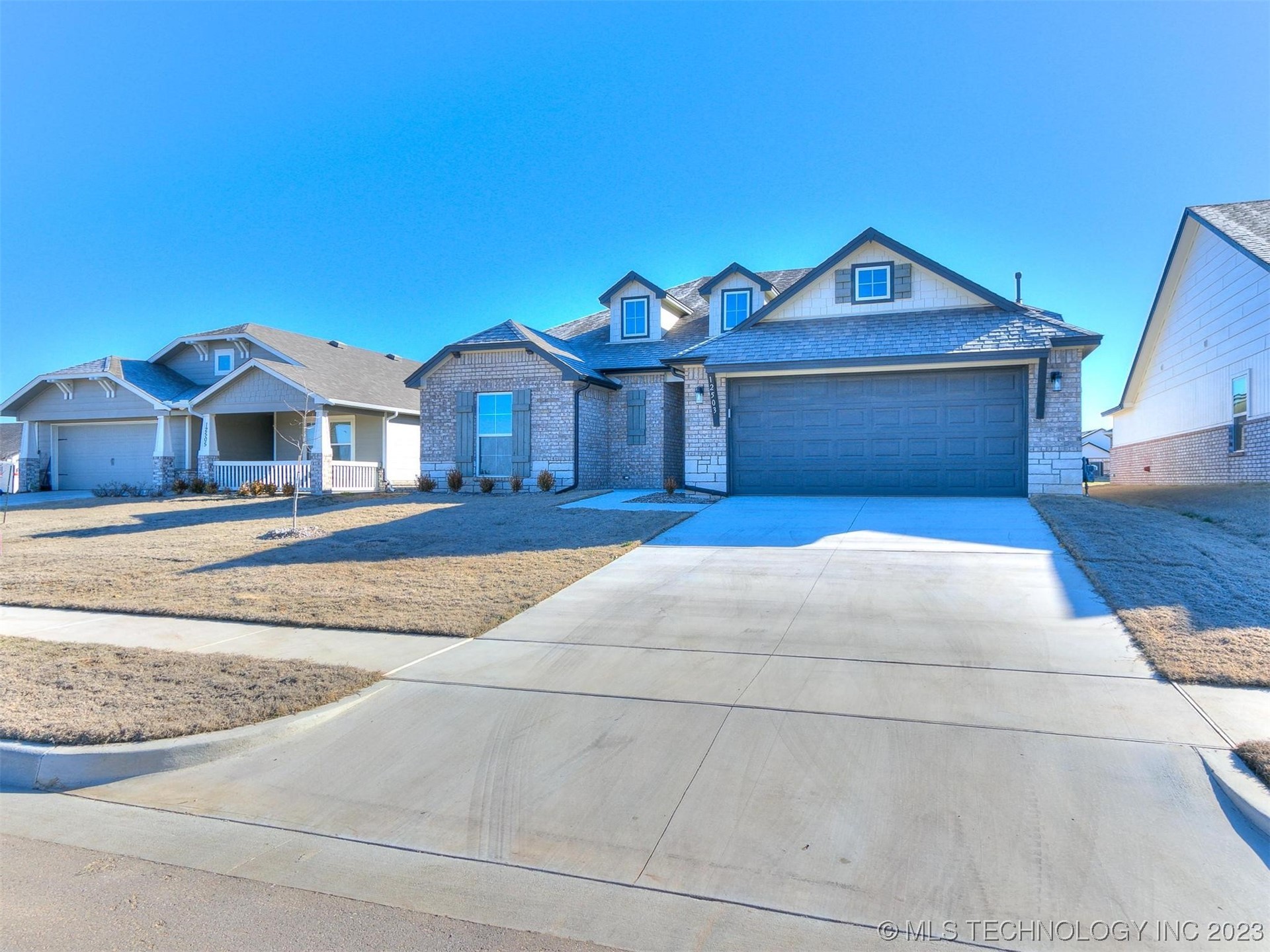 Photo 6 of 50 of 12503 N 130th Avenue house