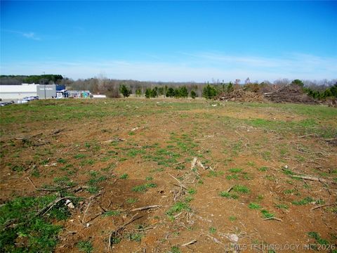 E Washington Street Idabel OK 74745