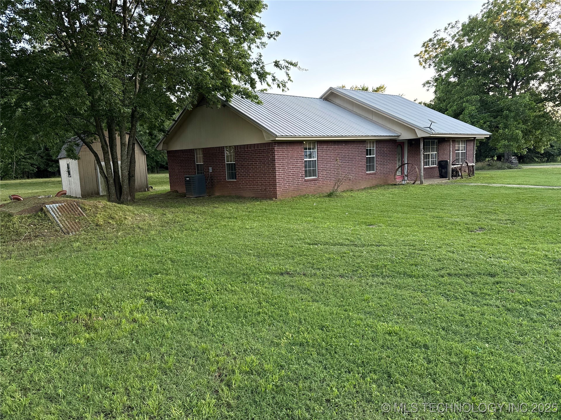 3176 E 2030 Road