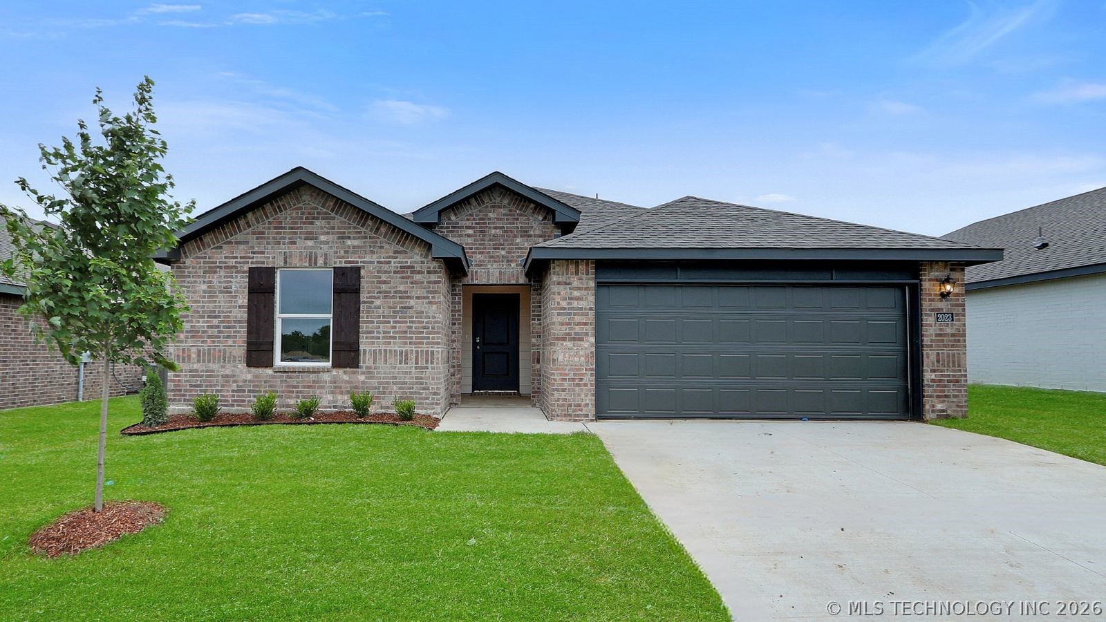 Photo 1 of 13 — 2023 E San Antonio Street, Broken Arrow, OK 74011