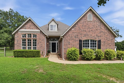 Photo of 6669 S 119th West Avenue, Sapulpa, OK 74066 (MLS # 2625246)