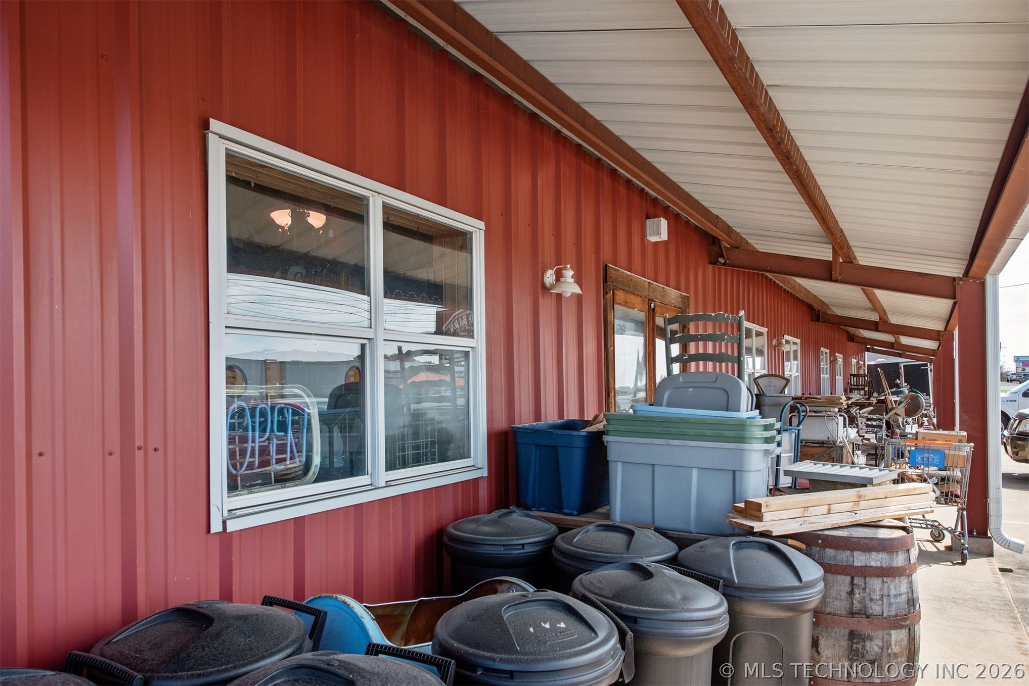 2001 S Hwy 69 Highway