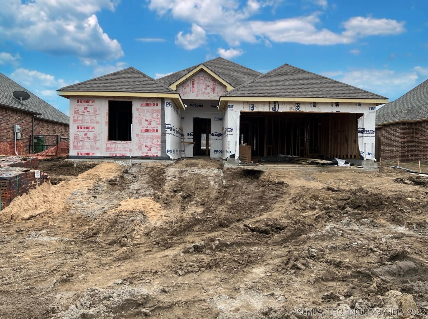 Photo 2 of 18 of 4242 W Village Park Drive house