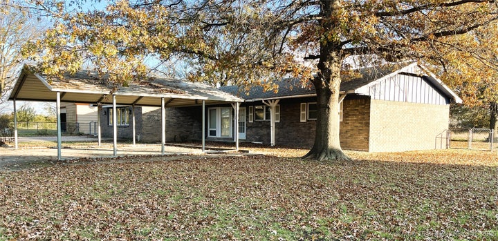Photo 1 of 31 — 1230 SE 2nd Court, Pryor, OK 74361