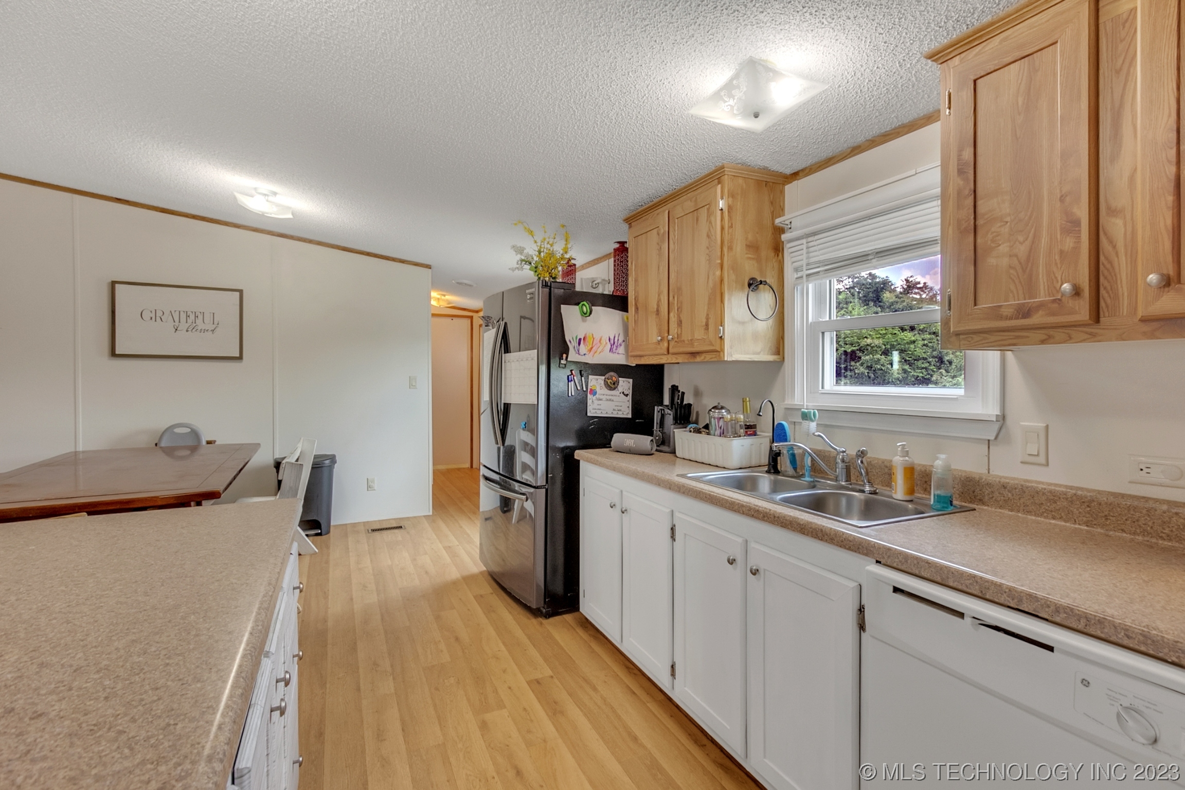 Photo 7 of 21 of 8954 Courtney Lane mobile home