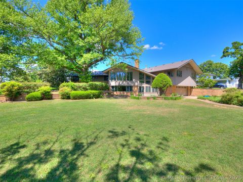 Photo of 1420 E Fairview Avenue, Sapulpa, OK 74066 (MLS # 2616334)