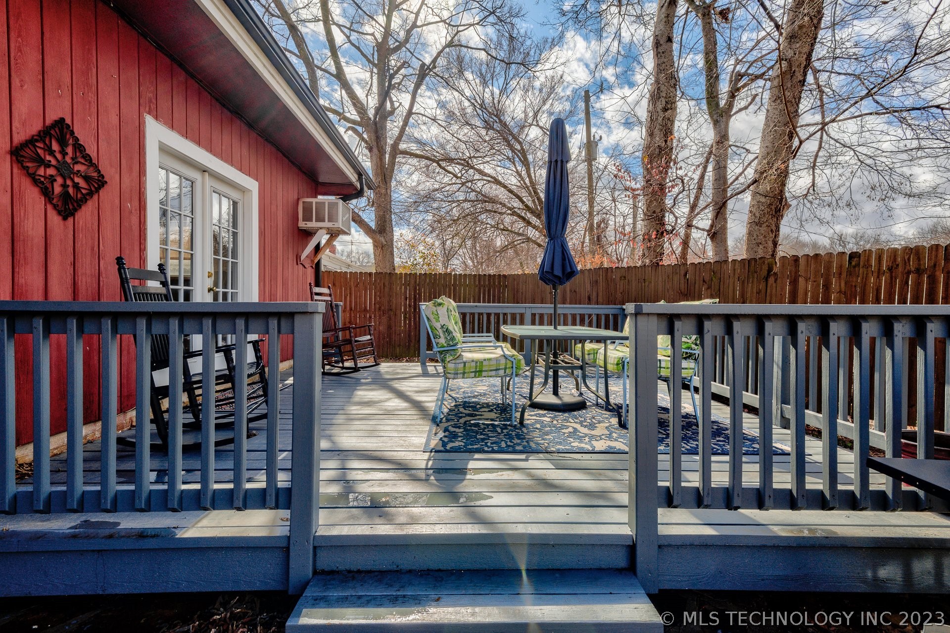 Photo 40 of 41 of 1701 S Osage Avenue house