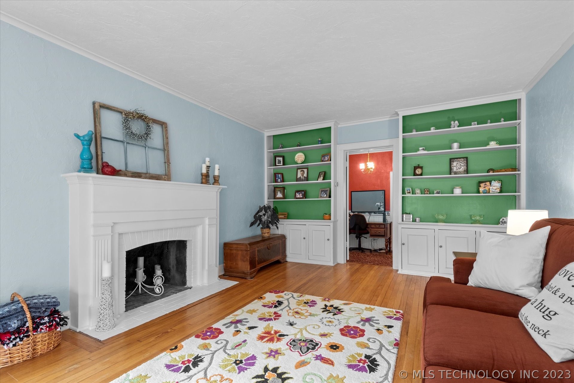 Photo 6 of 41 of 1701 S Osage Avenue house