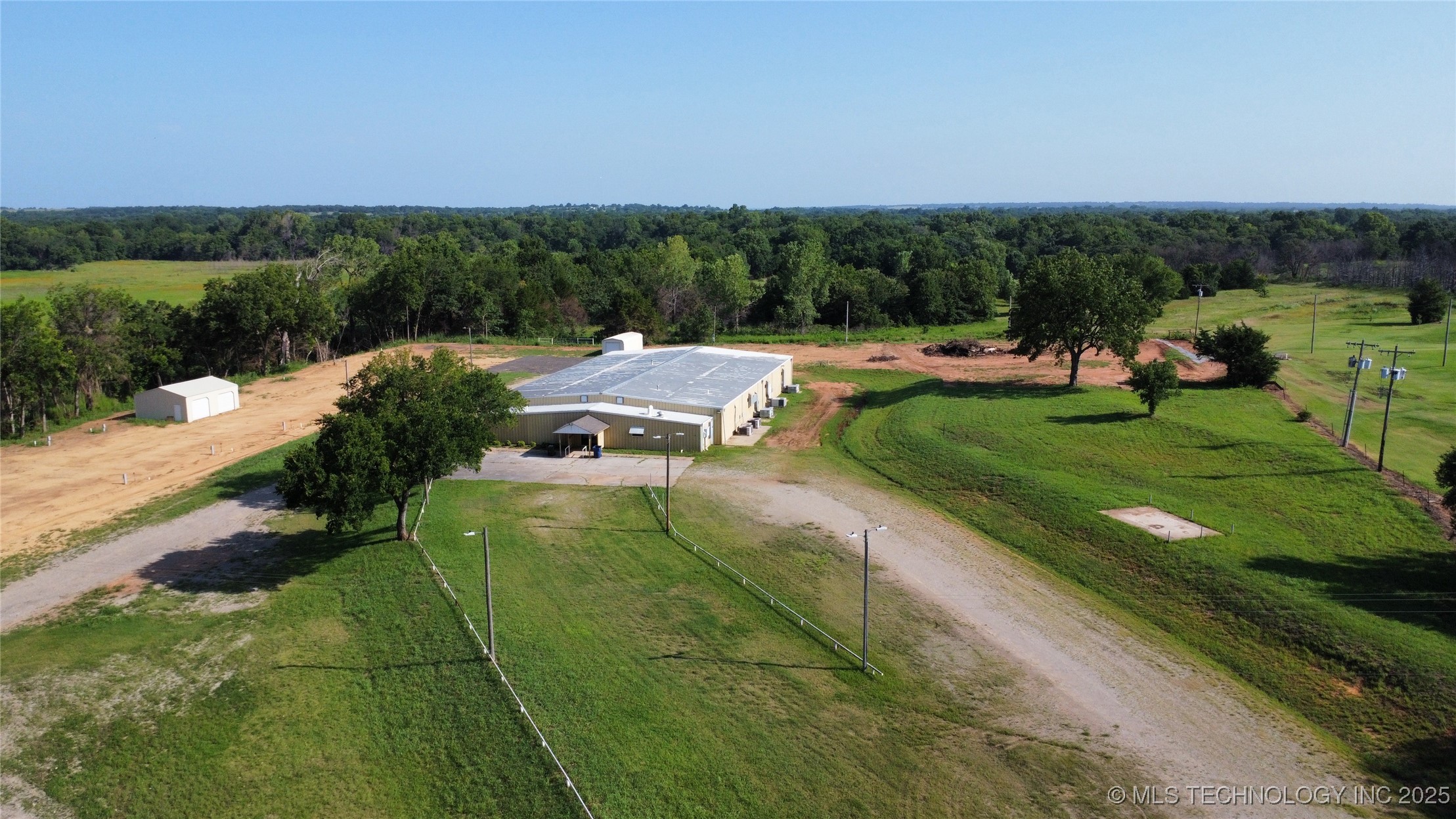 Photo 1 of 40 — 6600 E Main Street, Cushing, OK 74023