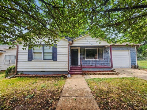 Photo of 1100 S State Avenue, Tahlequah, OK 74464 (MLS # 2630758)