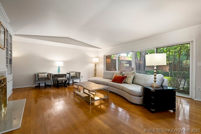 2434 E 72nd Street 6C4