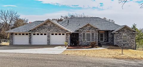 Photo of 5273 Jeanette Lane, Tahlequah, OK 74464 (MLS # 2607019)