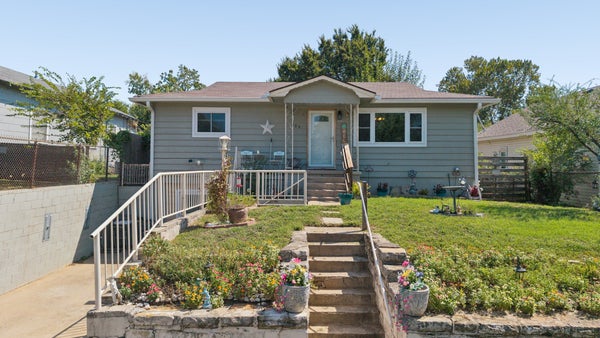 409 N CLEVELAND AVE, SAND SPRINGS, OK 74063 - Image 2a6307bc70be4bc29a32df4b0a640167/143616857