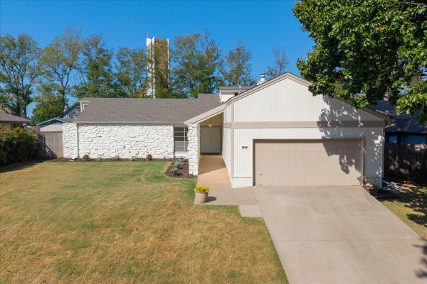 8234 S COLLEGE AVE, TULSA, OK 74137 - Image 2abbff22242be81661b152251ed2e44d/2343283793