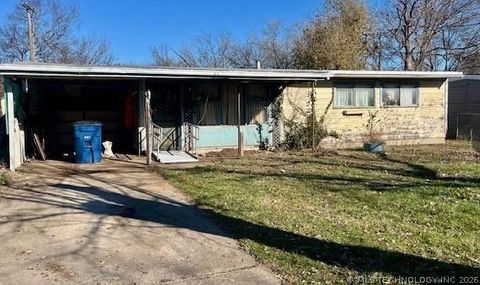 Photo of 2809 E 41st Place N, Tulsa, OK 74110 (MLS # 2624823)