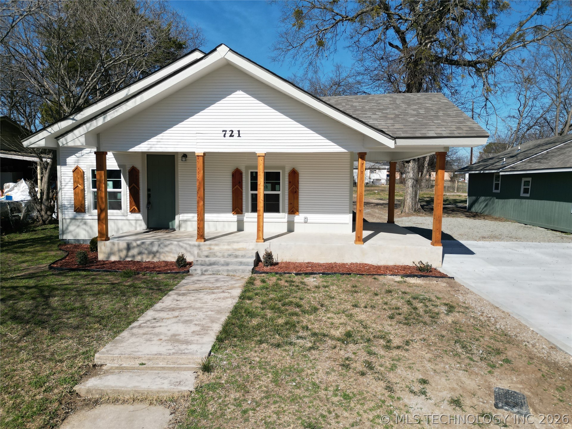 Photo 1 of 27 — 721 Roff Street NE, Ardmore, OK 73401