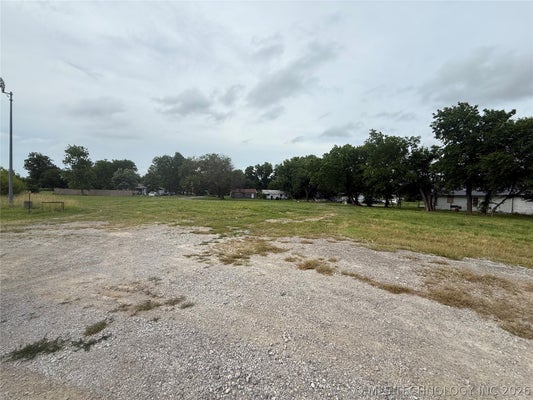 100 E CEDAR ST, HASKELL, OK 74436 - Image 2b0814fceaa9e050a2b7c799c1c1b7be/1009956946