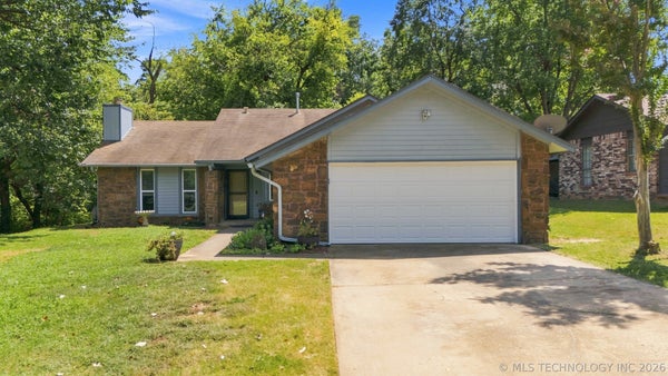 1209 W INGLEWOOD ST, BROKEN ARROW, OK 74011 - Image 2b2df0b86d75734cc0f0b96af5db0b36/1461802307